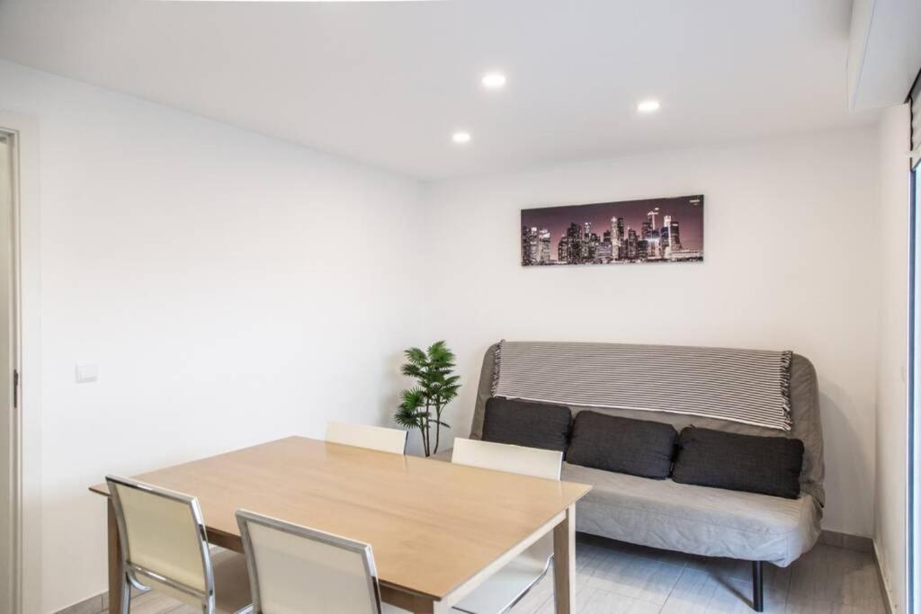 Remodeled Apartment In The City Center. Faro Bagian luar foto