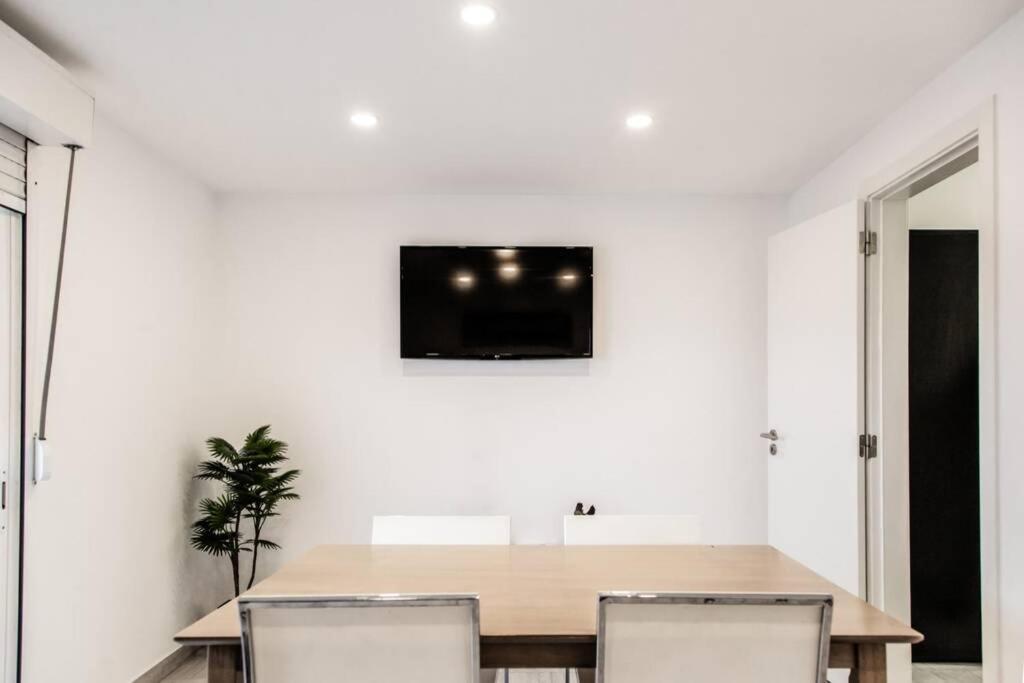 Remodeled Apartment In The City Center. Faro Bagian luar foto