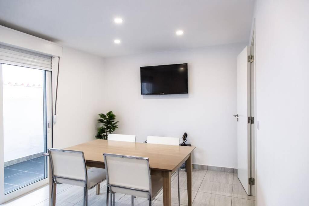 Remodeled Apartment In The City Center. Faro Bagian luar foto