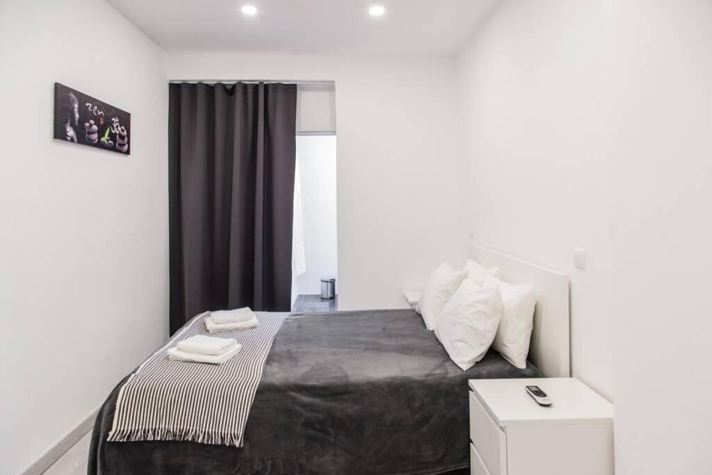 Remodeled Apartment In The City Center. Faro Bagian luar foto